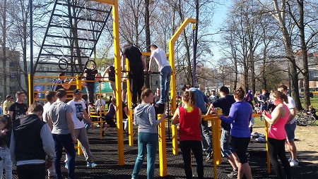 Trening dla Młodzieży Street Workout